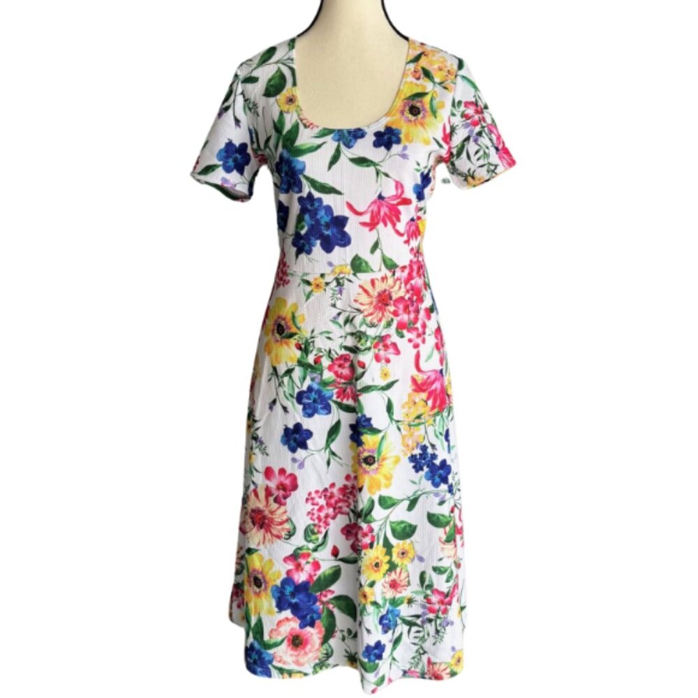 BEAUTYFUL FLORAL DESIGN PULL-ON STYLE SUMMER DRESS, SZ. M